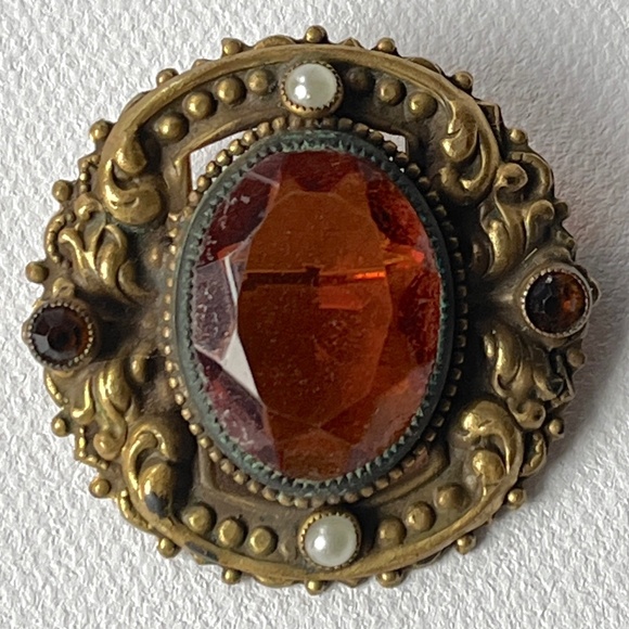 Vintage Etruscan Brooch Brass Natural Pearl Amber Glass Cabochon - Picture 7 of 8